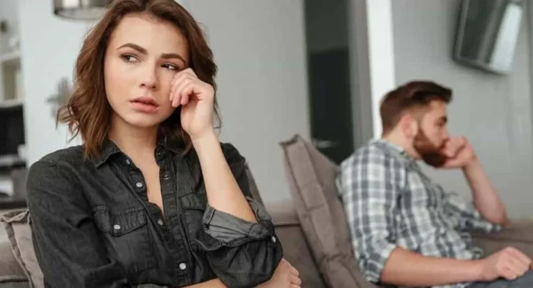 8 Ways Your Spouse Can Be Hiding Their Affair